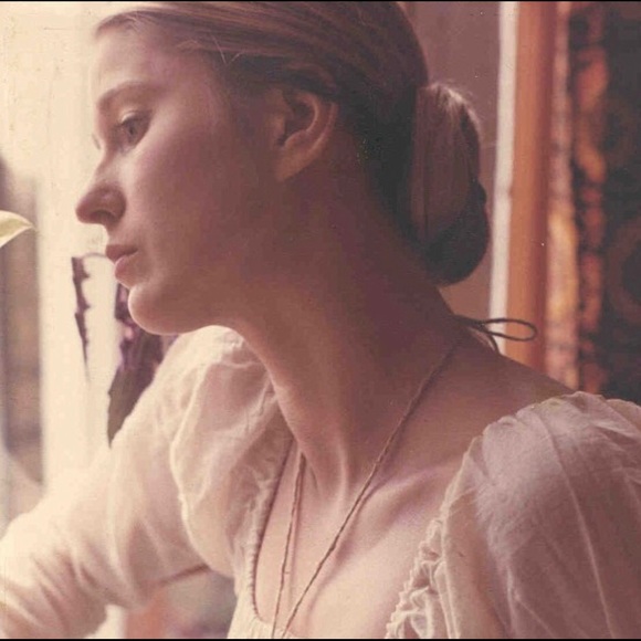 Meet your Posher, April - Picture 5 of 8